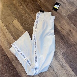 women’s new with tags snap side pants
